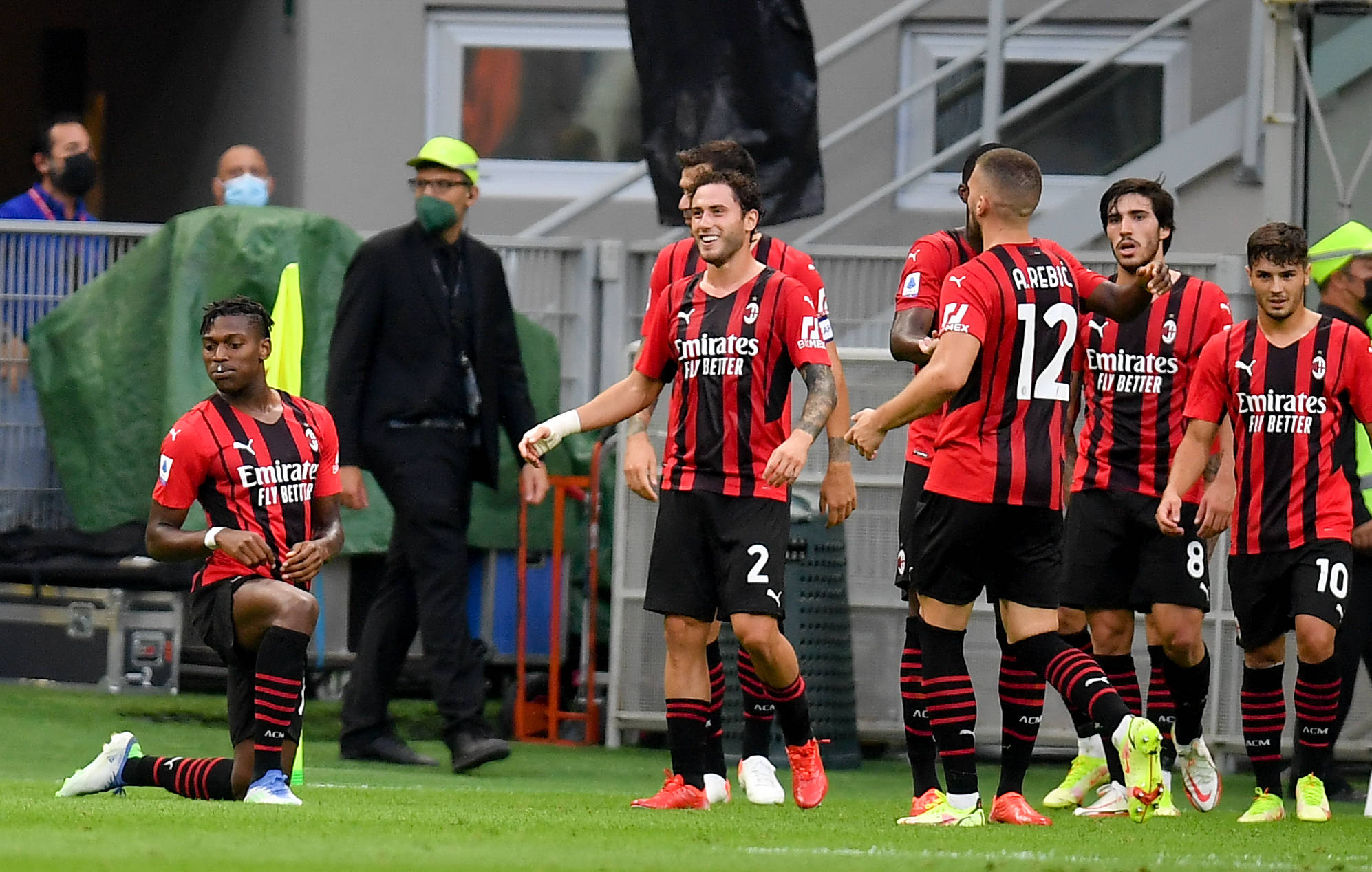 拜仁总监聊卡尔对比梅西：梅西是能想到的最夸张的比较对象！