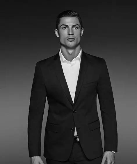 乐高推出1：1世界杯官方奖杯模型，售价为199.99美元