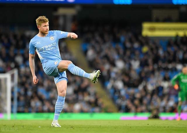 阿森纳签下厄瓜多尔双胞胎球员，未来有望助力球队夺冠，彰显俱乐部长期发展策略。