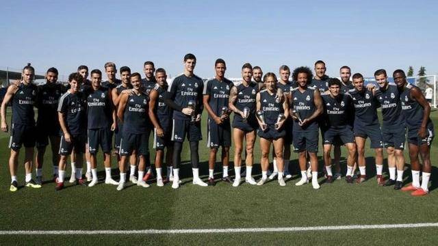 点球大战十人温哥华白浪6-5洛杉矶晋级四强，孙兴慜双响+失点