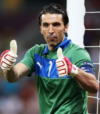 记者：帕拉西奥斯或1月租借离队，巴西&墨西哥俱乐部对其有意