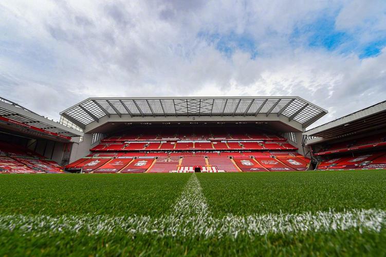 斯玛特：来到湖人让我重获新生，就像小孩第一天上学一样